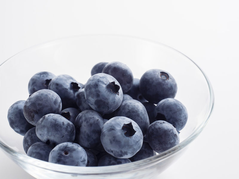 ボウルに盛ったブルーベリー