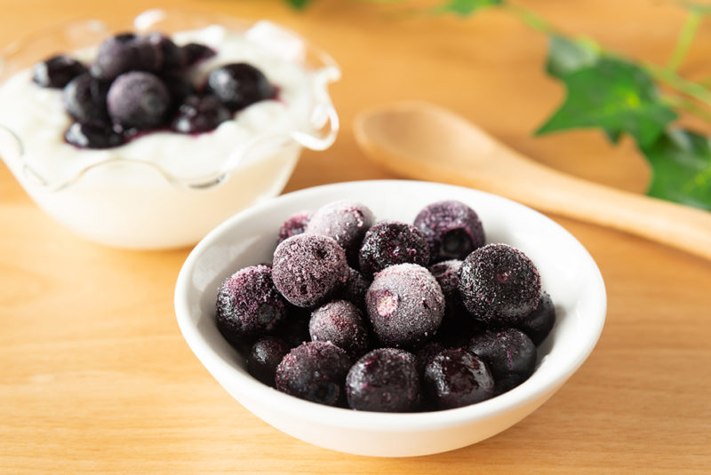 凍ったブルーベリー